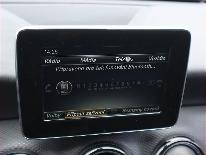 Mercedes-Benz Třídy A (2016) A 180, Serv.kniha - fotka 15 z 16
