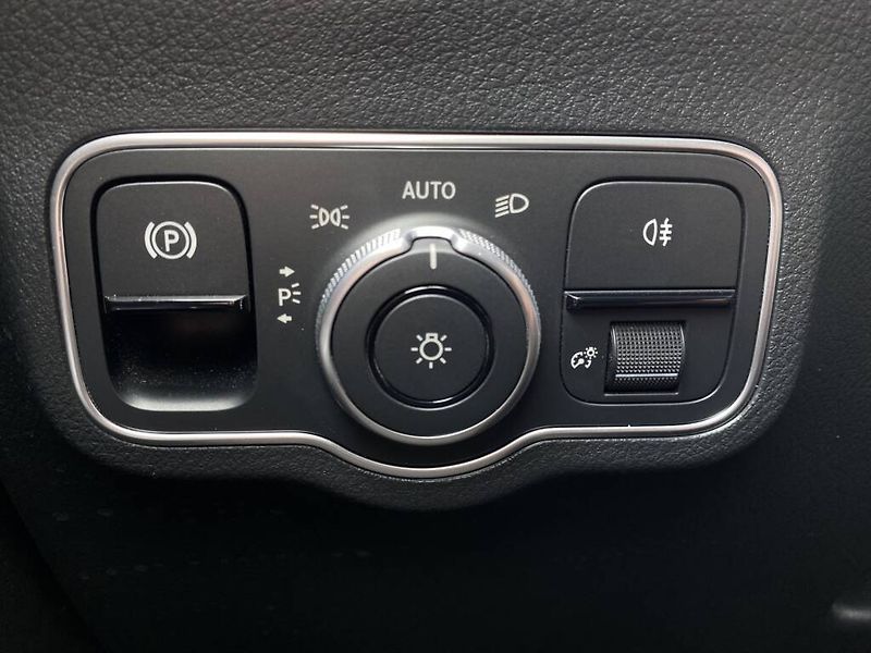 Mercedes-Benz Třídy B (2025) 180 - fotka 17 z 29