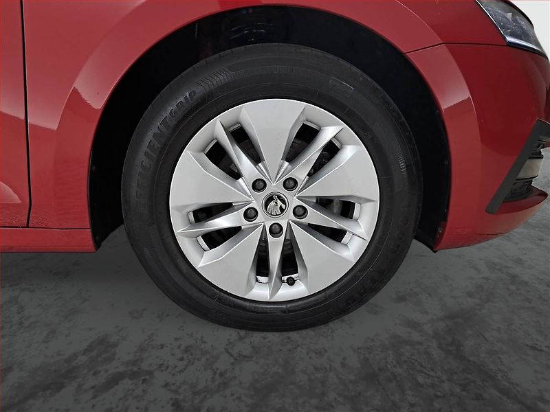 Škoda Octavia (2023) Ambition 1.5 TSI, ČR,1.maj - fotka 15 z 18