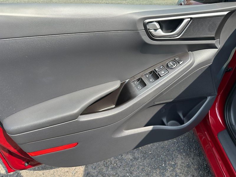 Hyundai Ioniq (2020) 25KW Trend - fotka 9 z 27