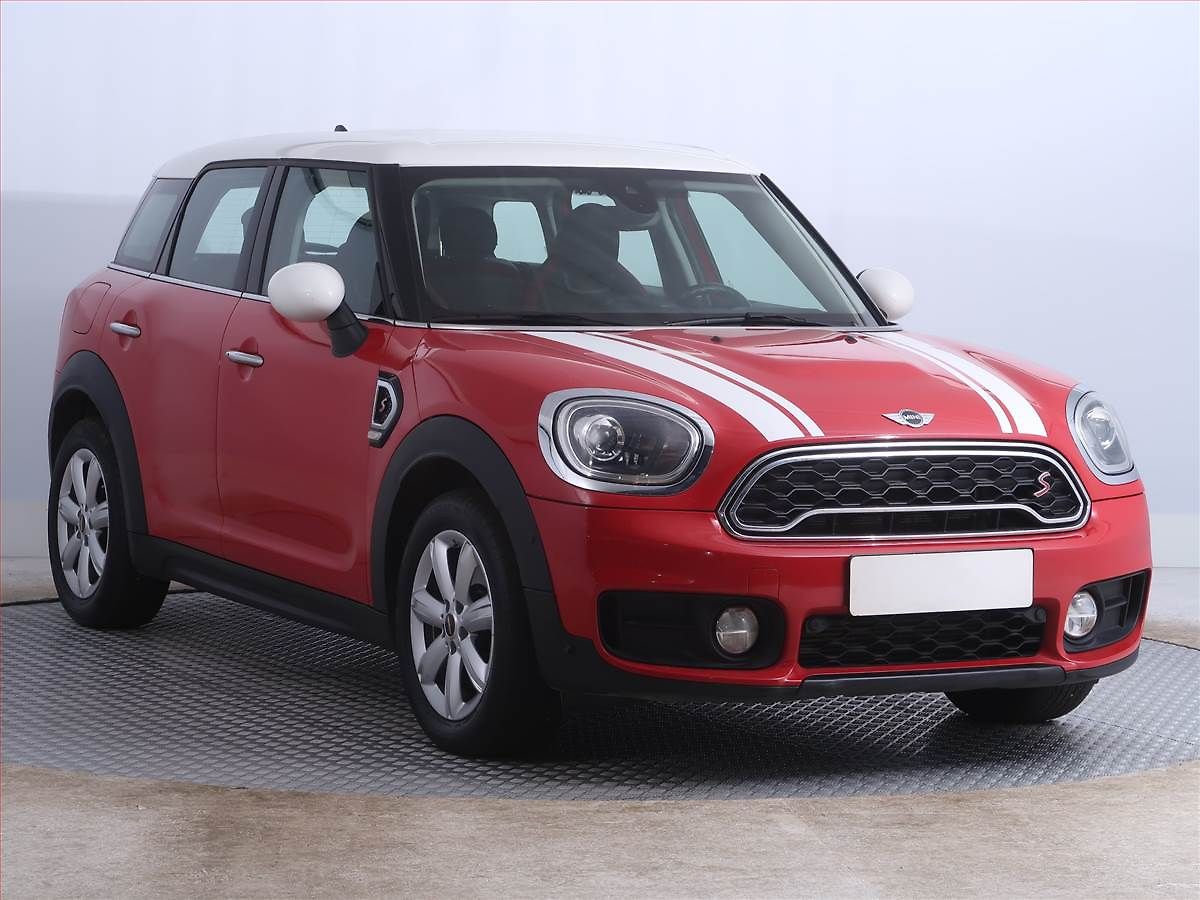 Mini Countryman JCW Paket Cooper S, ČR,1.maj