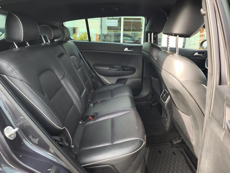 Kia Sportage 2016 1.6 T-GDI GT Line DPH - fotka 23 z 43