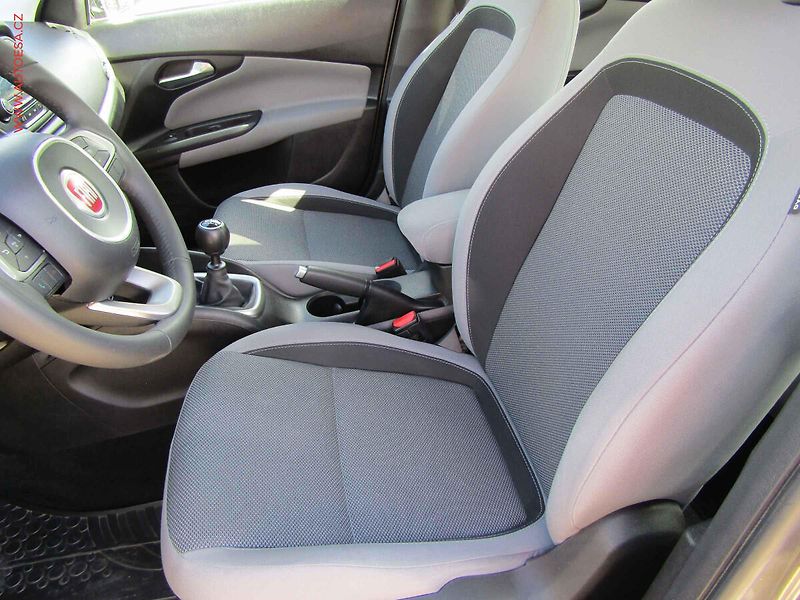 Fiat Tipo (2018) 1.0T, ČR, AC, tempo - fotka 9 z 17
