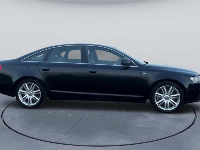 Audi S6 5,2 fsi V10 exclusive - fotka 4 z 26