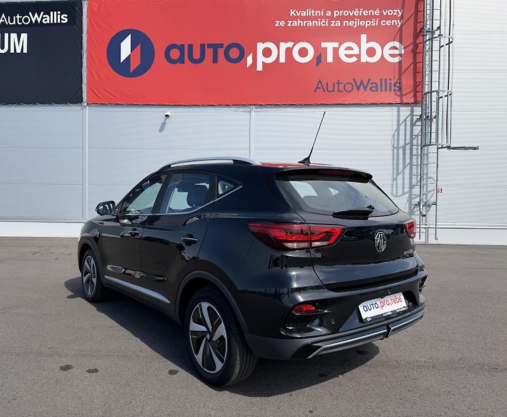 MG ZS EV 130kW 51kWh LUXURY DPH - fotka 5 z 28