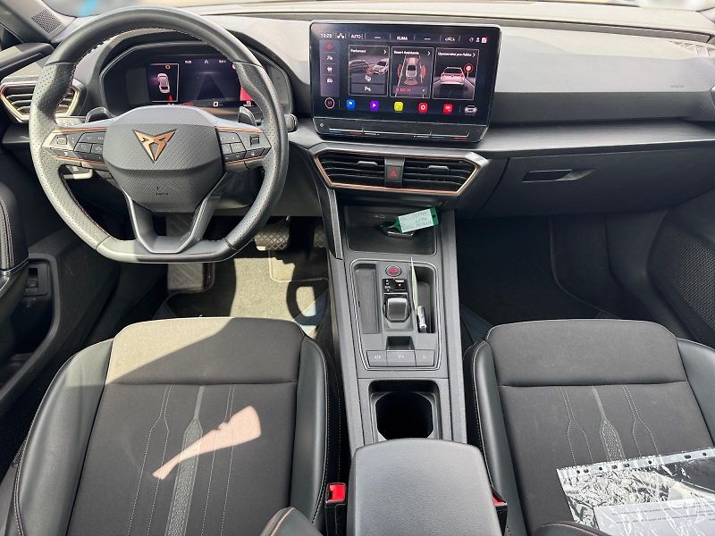 Cupra Leon (2023) 2.0TSI 140kW CZ DPH - fotka 9 z 11