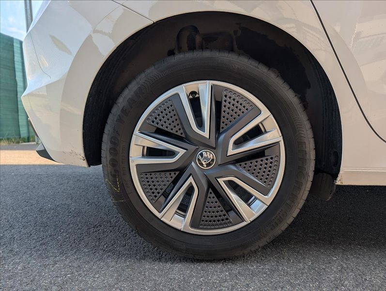 Škoda Fabia 1,0 TSi STYLE,1.majitel,záruka - fotka 7 z 15