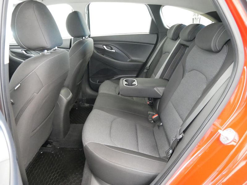 Hyundai i30 - fotka 27 z 28
