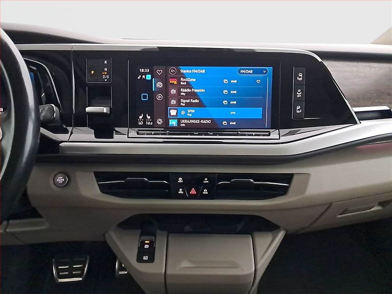Volkswagen Multivan (2022) Style 2.0 TSI, ČR, DPH - fotka 12 z 22