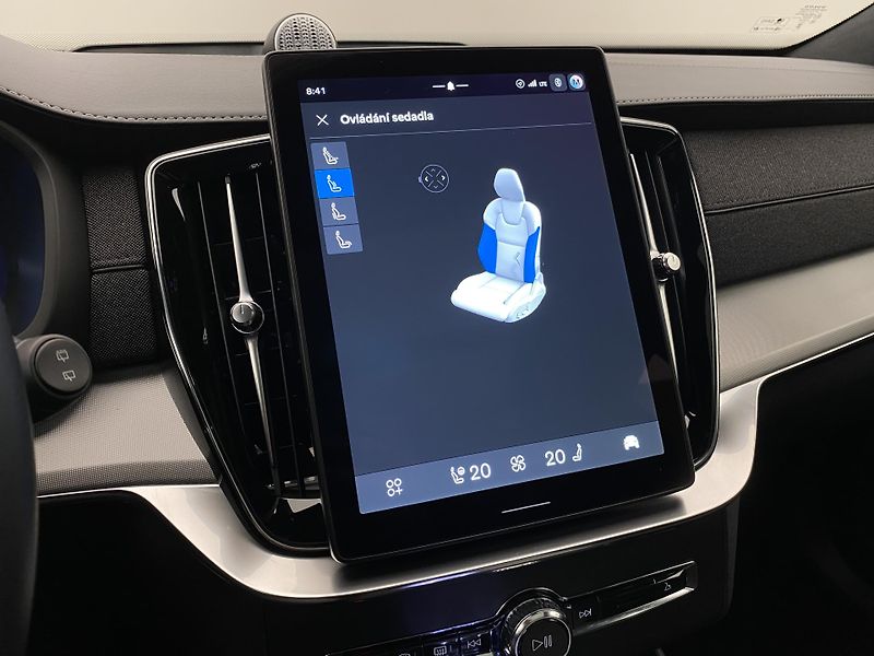 Volvo XC90 T8 RECHARGE BLACK EDITION 7m - fotka 69 z 72