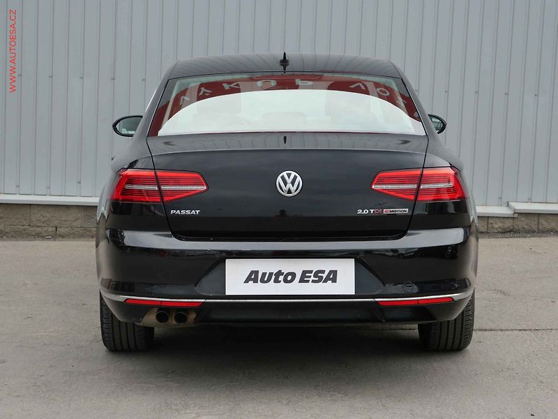 Volkswagen Passat (2016) 2.0TDi 4x4, 2.maj,ČR - fotka 5 z 21