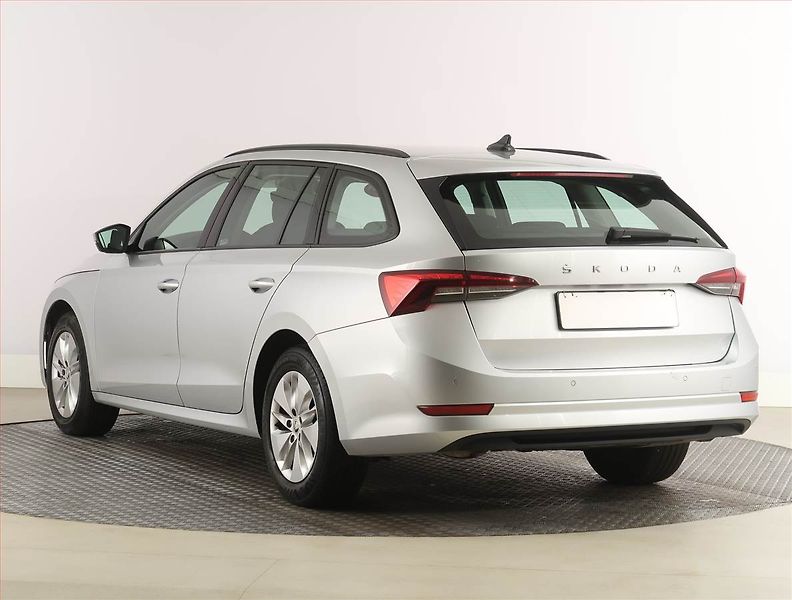 Škoda Octavia (2023) Ambition 2.0 TDI - fotka 4 z 25