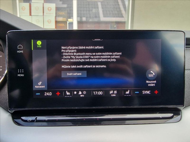 Škoda Octavia 2.0TDI DSG Style,ČR,1.Majitel - fotka 25 z 50