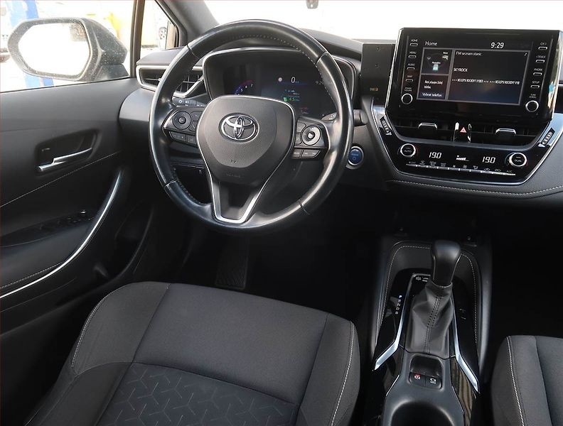 Toyota Corolla (2019) Comfort 1.8 Hybrid, Automat - fotka 7 z 23