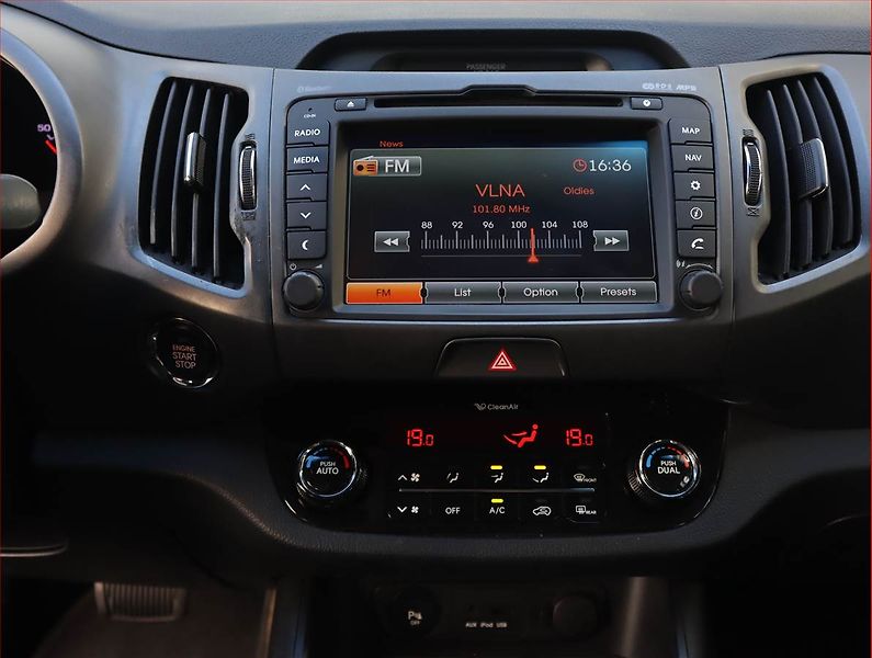Kia Sportage (2012) 2.0 CRDi, 4X4, Automat, Navi - fotka 12 z 20