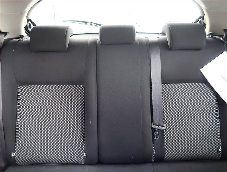Nissan Juke (2017) 1.2 DIG-T, Serv.kniha - fotka 10 z 15