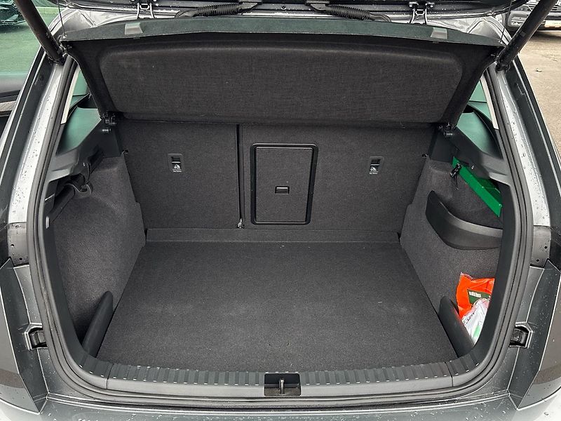 Škoda Karoq Top Selection - fotka 10 z 29