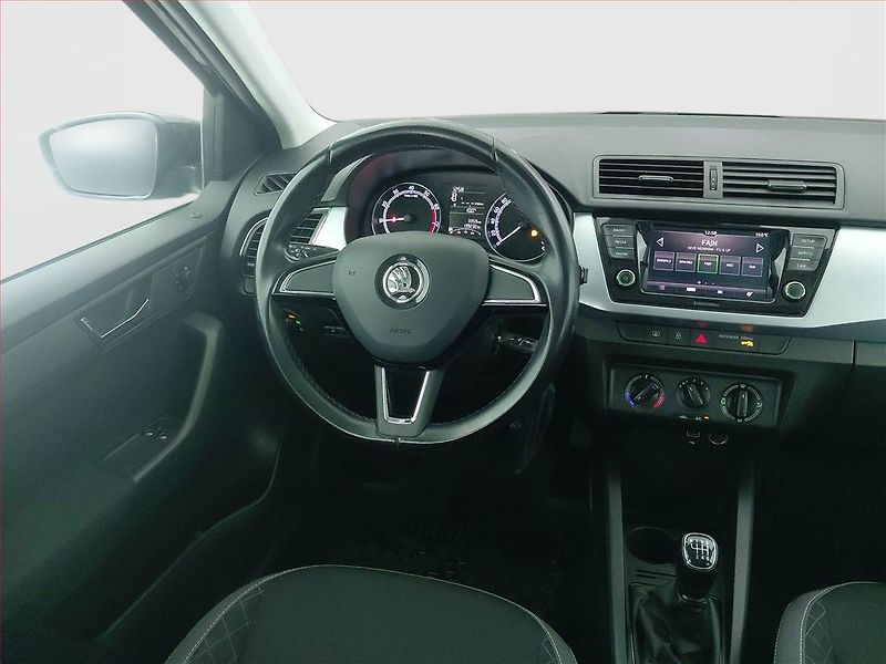 Škoda Fabia (2018) Ambition 1.0 TSI - fotka 7 z 17