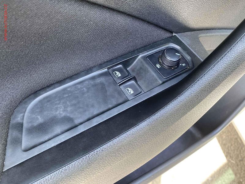 Škoda Scala (2019) 1.0 TSi, 1.maj,ČR, Ambition - fotka 13 z 19