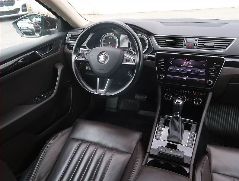 Škoda Superb (2018) Laurin&Klement 2.0 TDI, 4X4 - fotka 7 z 25