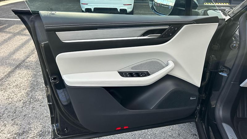 Porsche Macan 4S - fotka 21 z 29