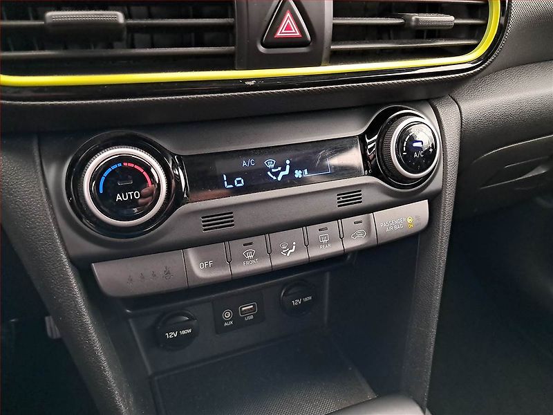 Hyundai Kona (2018) 1.0 T-GDI, Serv.kniha, Kůže - fotka 13 z 18
