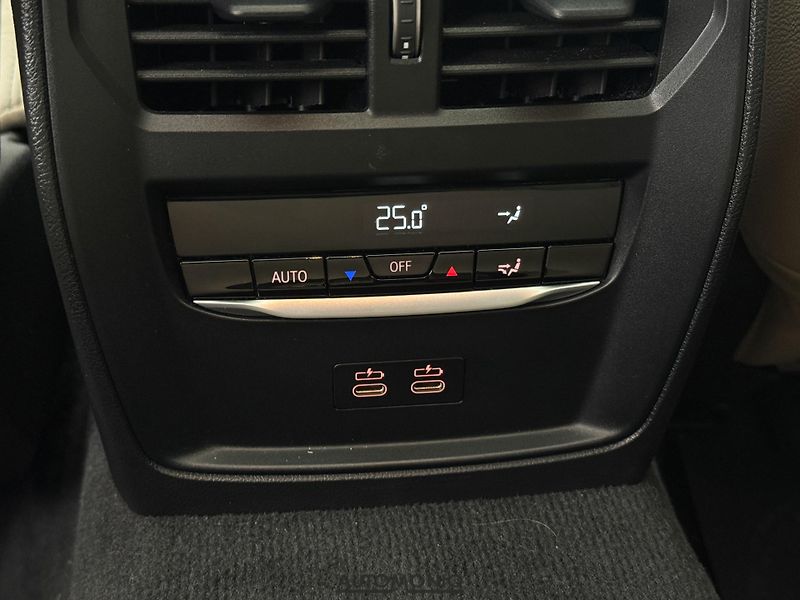 BMW Řada 4 (2024) M440i xDrive M Sport, Pano,HK - fotka 19 z 29