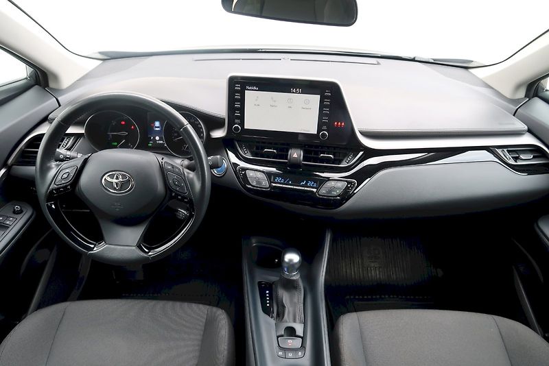 Toyota C-HR (2022) 1,8 E-CVT /90 kW COMFORT - fotka 6 z 24