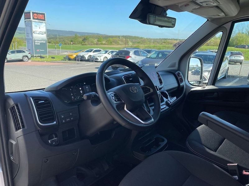 Toyota Proace Max 2.2 Diesel 180 - 8 AT FX - fotka 6 z 21