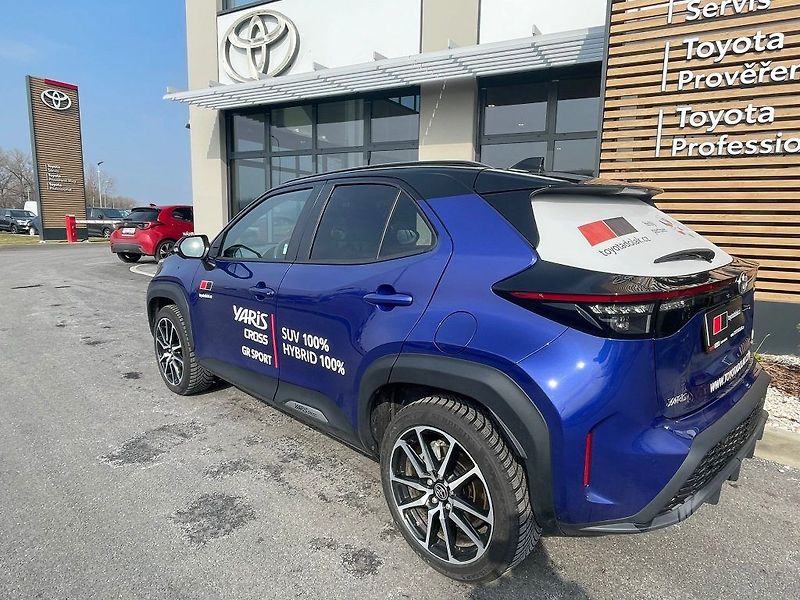 Toyota Yaris Cross GR s VIP - fotka 10 z 31