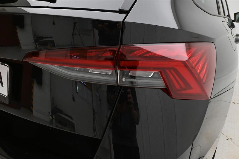 Škoda Octavia 2,0 TDI 110 kW DSG TAŽNÉ Záruk - fotka 31 z 32