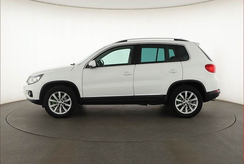 Volkswagen Tiguan (2015) 2.0 TDI, 4X4, Serv.kniha - fotka 3 z 14