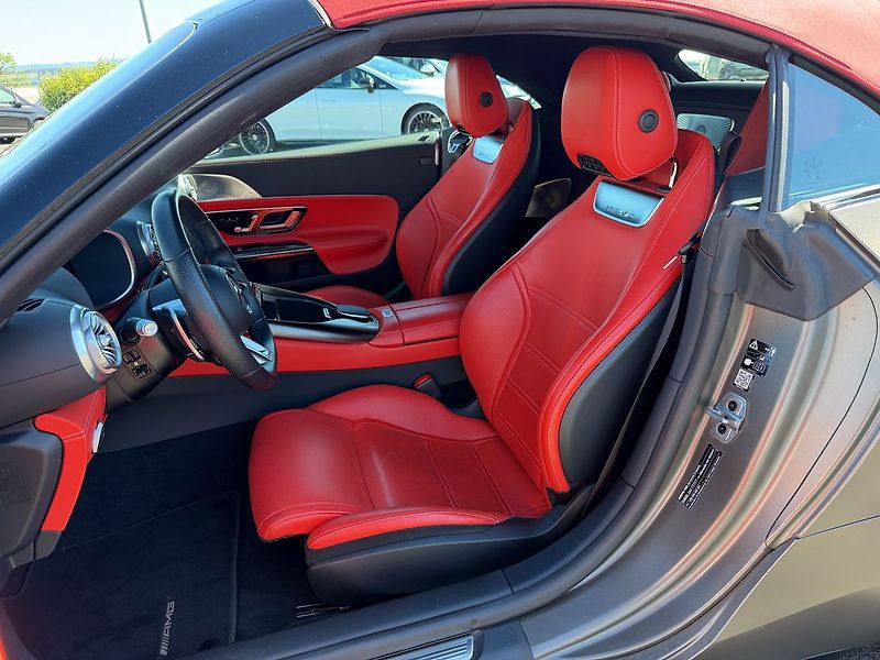 Mercedes-Benz SL 63 AMG - fotka 15 z 38