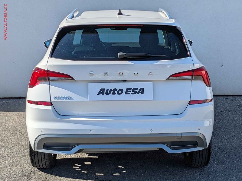 Škoda Kamiq (2023) 1.0TSi, ČR, Style, LED - fotka 5 z 15