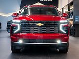 Chevrolet Suburban (2026) 6.2 V8 High Country 2026 - náhled 13