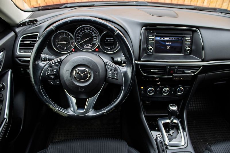Mazda 6 - fotka 16 z 32