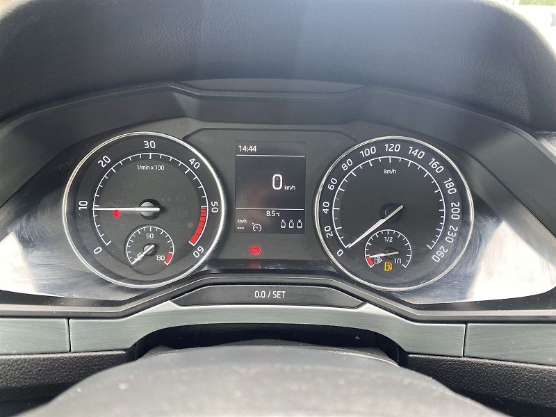 Škoda Superb (2016) Combi 2.0 TDI Ambition - fotka 6 z 31