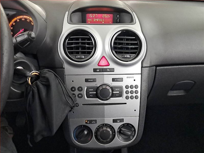 Opel Corsa (2013) 1.2, po STK, za skvělou cenu - fotka 11 z 15