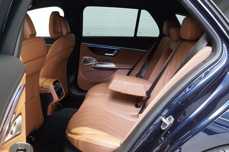 Mercedes-Benz Třídy E 220d4M,AMG,VZDUCH,VENTILACE,TZ - fotka 18 z 34