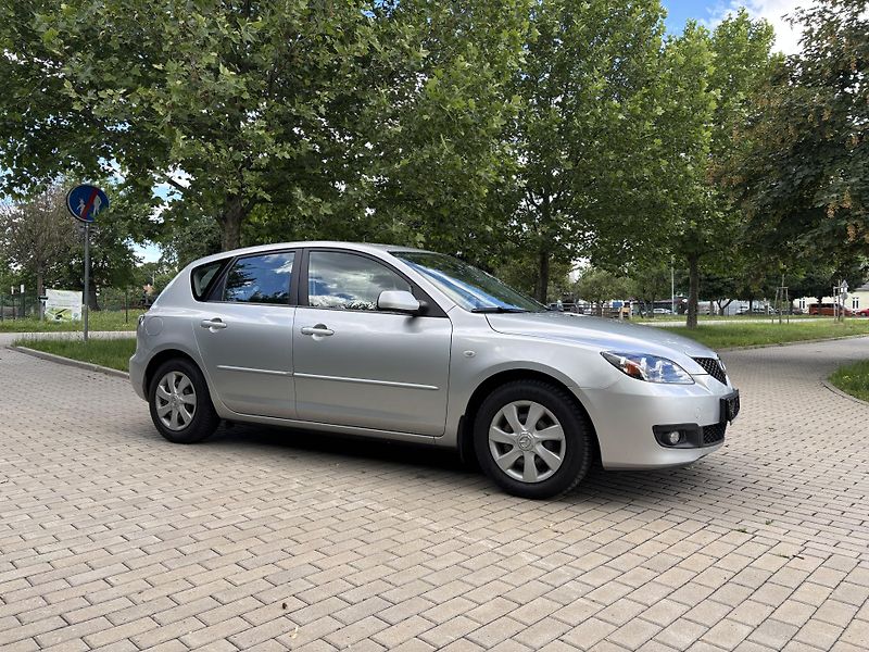 Mazda 3 1.6 Active - fotka 12 z 28