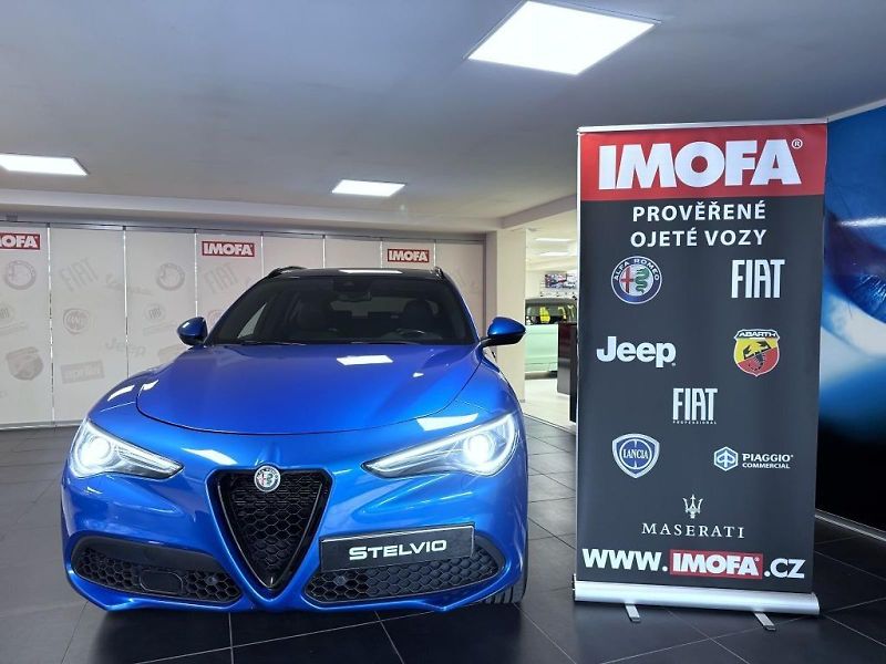 Alfa Romeo Stelvio (2020) 2.0T 280k AT8 ZF Q4 4x4 Veloce - fotka 2 z 22