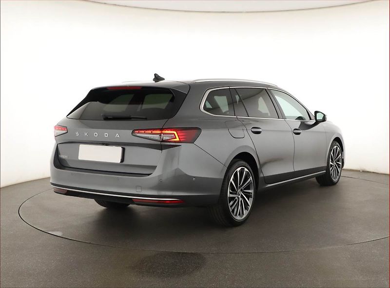 Škoda Superb (2025) 2.0 TDI, Lautrin&Klement - fotka 5 z 21