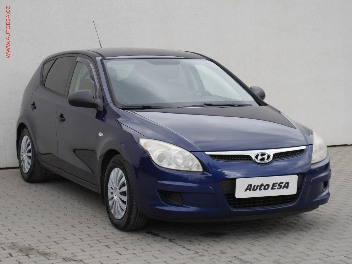 Hyundai i30 1.4CVVT, ČR, AC, zmk.řazení