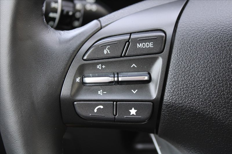 Hyundai i30 1,5 CVVT  ČR,1MAJ,STYLE,ZÁRUKA - fotka 21 z 35