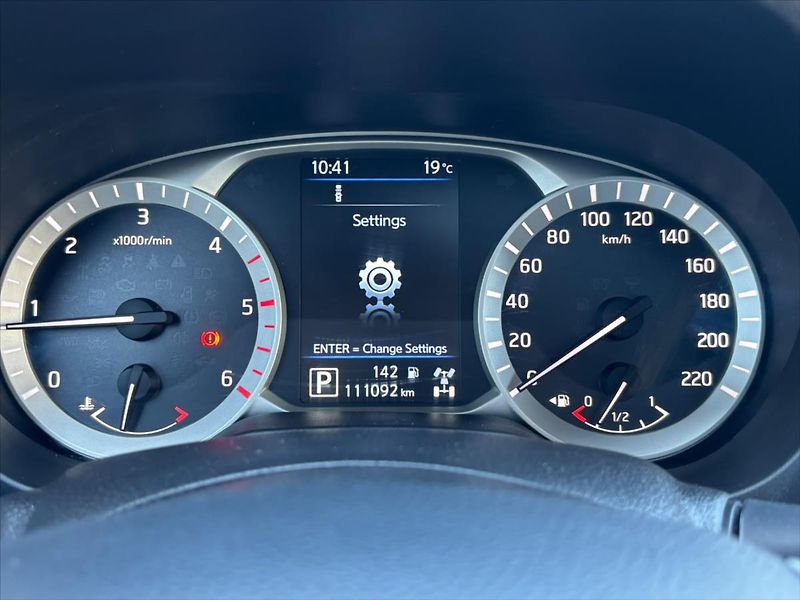 Nissan Navara 2,3 dCi - fotka 18 z 28
