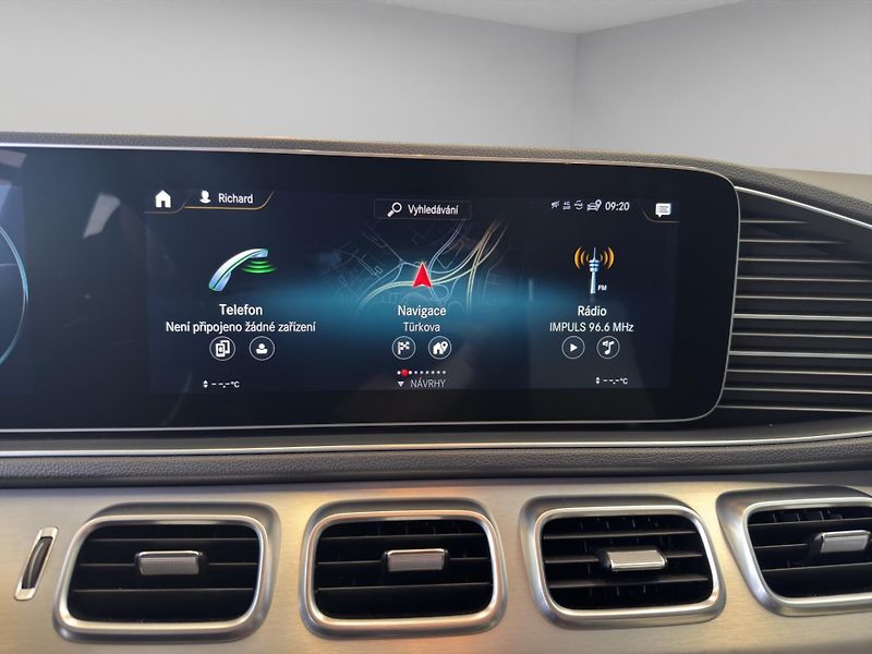 Mercedes-Benz GLE (2019) 450 - fotka 14 z 24
