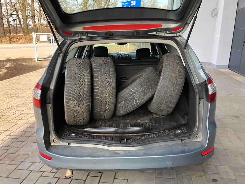Ford Mondeo (2008) 2.0 TDCi Ghia - fotka 24 z 29