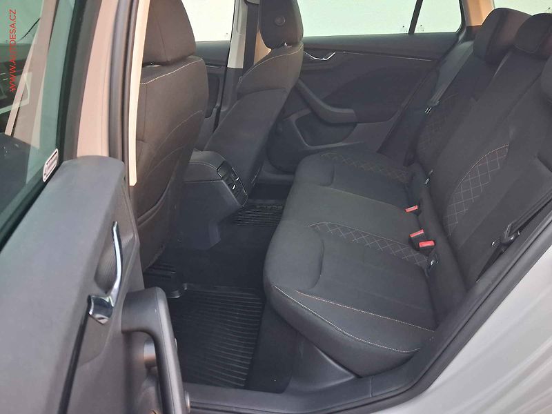 Škoda Scala (2020) 1.0TSi, 1.maj,ČR, STK5/28 - fotka 10 z 17