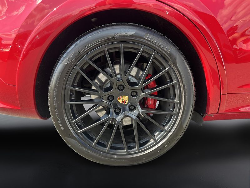 Porsche Cayenne GTS - fotka 11 z 28