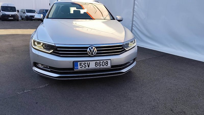 Volkswagen Passat (2019) Webasto-el.tažné-Matrix-Adapt. - fotka 3 z 37
